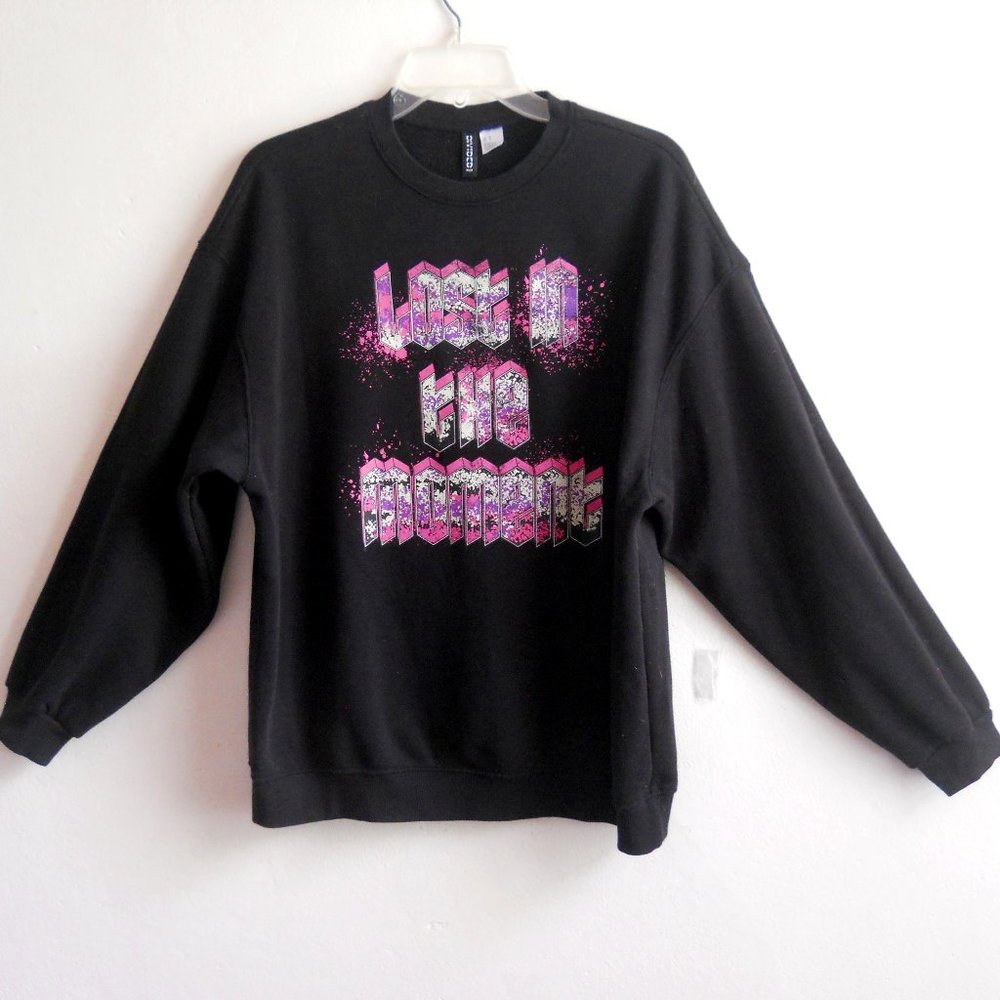 H & M Crew Neck Sweatshirt, Black w/Pink Design, Lost in the Moment, Women's M